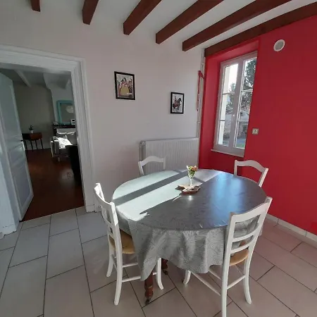 Dom wakacyjny Xviiie Renove Avec Grand Jardin, Au Coeur Du Vignoble De Cognac - Fr-1-653-30 Lignieres-Ambleville