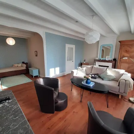 Xviiie Renove Avec Grand Jardin, Au Coeur Du Vignoble De Cognac - Fr-1-653-30 Lignieres-Ambleville