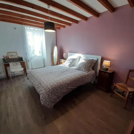 Dom wakacyjny Xviiie Renove Avec Grand Jardin, Au Coeur Du Vignoble De Cognac - Fr-1-653-30 Lignieres-Ambleville