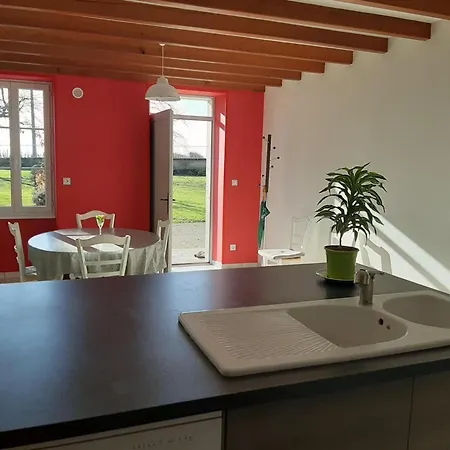 Tatil Evi Xviiie Renove Avec Grand Jardin, Au Coeur Du Vignoble De Cognac - Fr-1-653-30 Lignieres-Ambleville