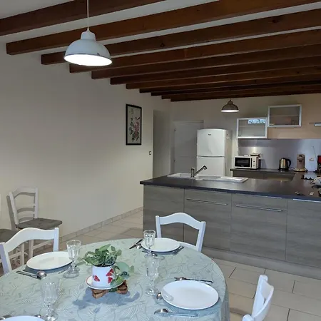 Xviiie Renove Avec Grand Jardin, Au Coeur Du Vignoble De Cognac - Fr-1-653-30 Landhuis *