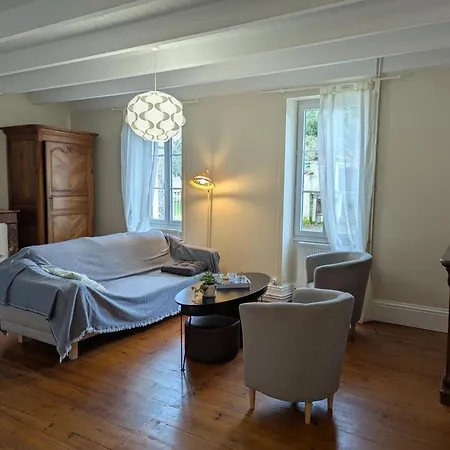 Tatil Evi Xviiie Renove Avec Grand Jardin, Au Coeur Du Vignoble De Cognac - Fr-1-653-30 *